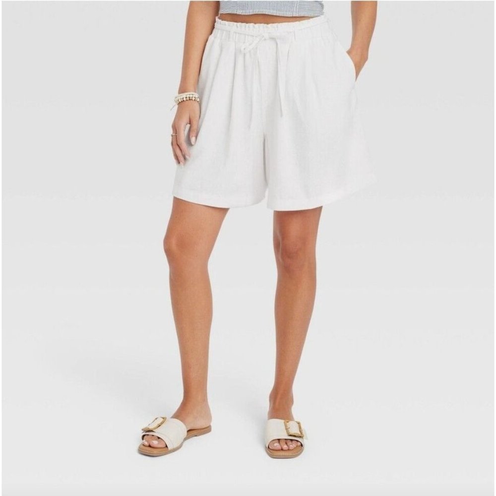 UNIVERSAL THREAD SHORTS RELAXED FIT PULL ON LIGHTWEIGHT POCKETS WHITE WOMEN'S M